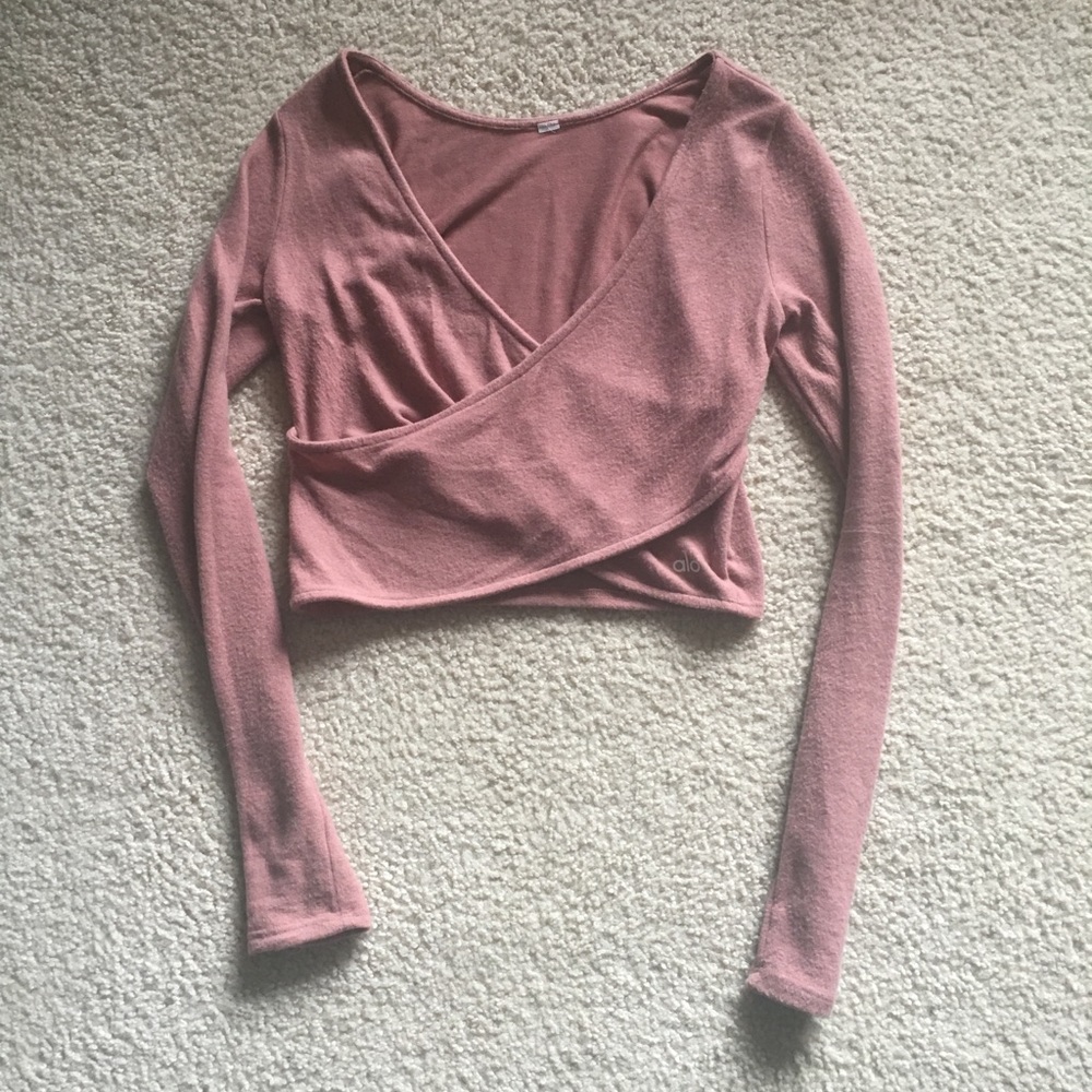 Alo Yoga crop top